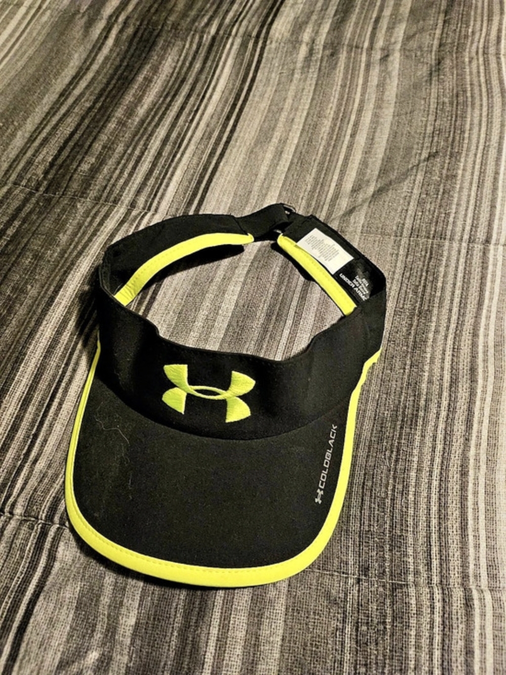Under Armour Athletic Visor in Black & Yellow